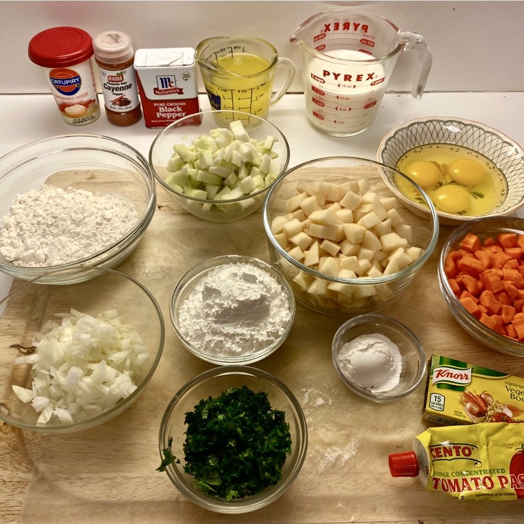 The ingredients to make Chicken vegetables soufflé